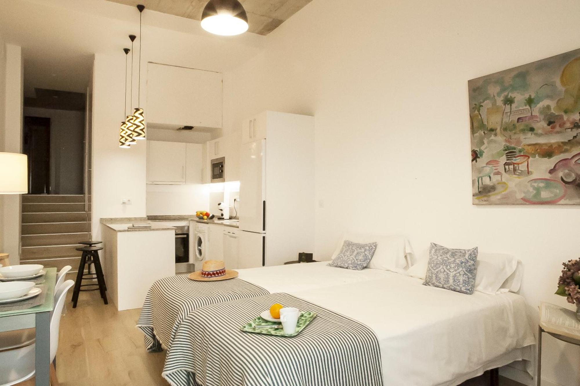 Apartamentos Rg Hospital Valme Seville Exterior photo